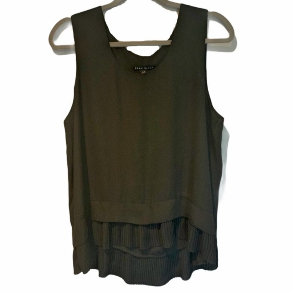 ✨3/$30 Como Black Sleeveless Blouse
